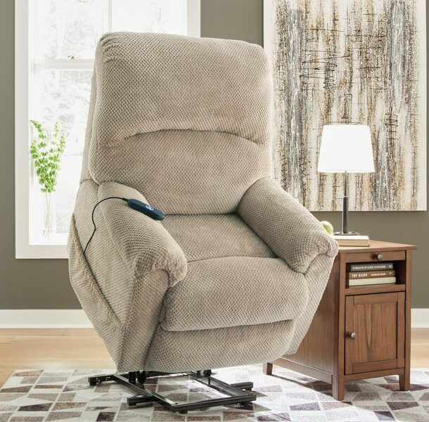 Ashley 4710312 - Power Lift Recliner