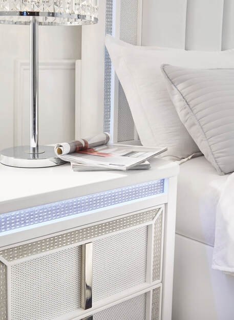 b822-92-led-detail.jpeg Ashley B822 - Bedroom Set Queen, King